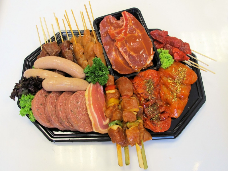 boucherie-LA BOLLENE VESUBIE-min_bbq_butcher_shop_supermarket_meal_party-766127